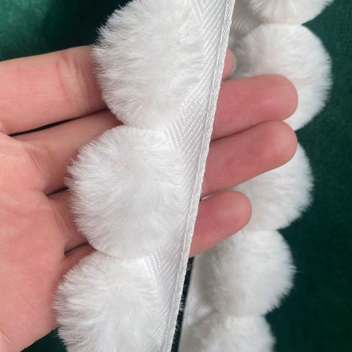 3cm Faux Rabbit Fur Pom Pom Ba – Fringe Ribbon Sewing recenzja i cena