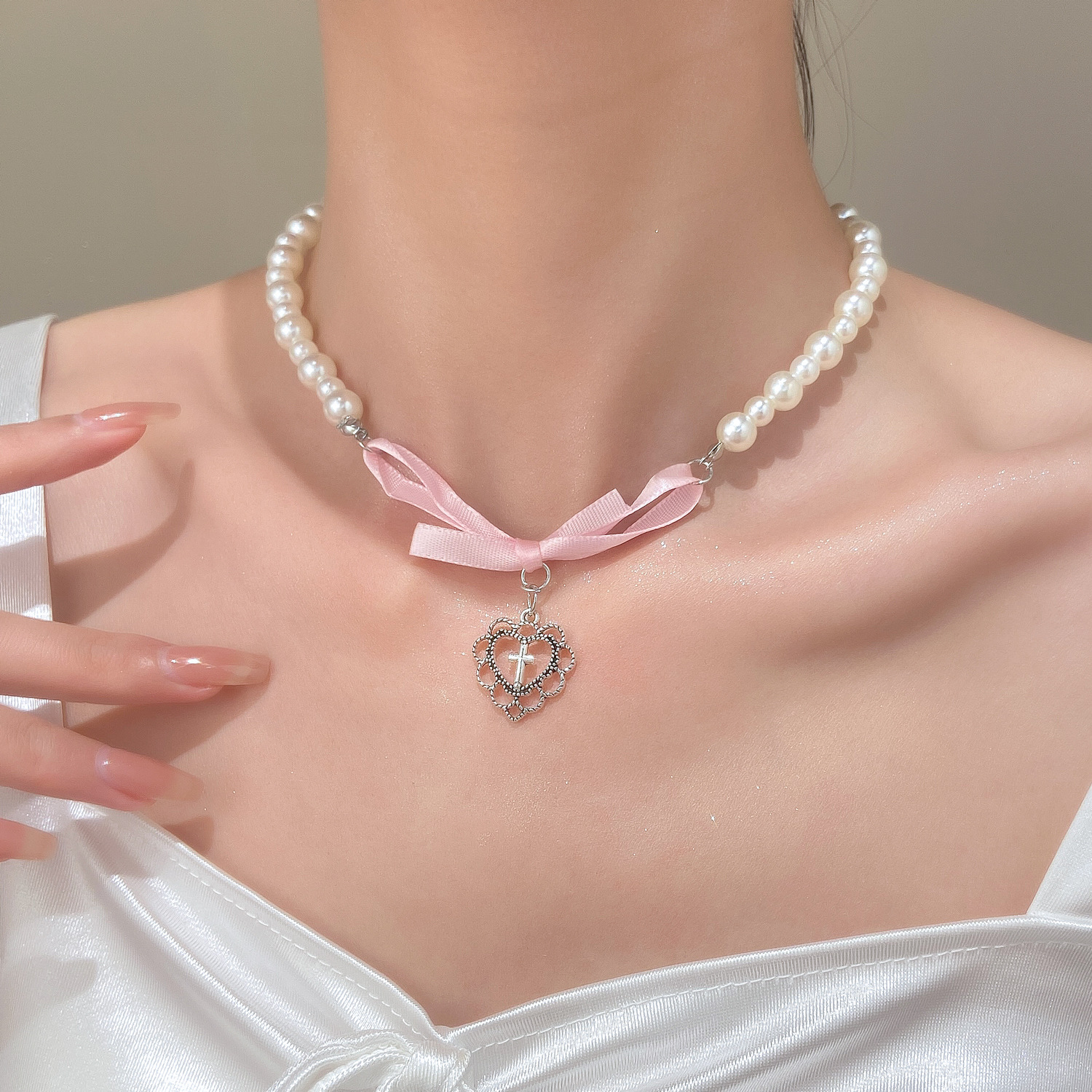 French Romantic Pink Bowknot H – Pearl Trim Chain recenzja i cena