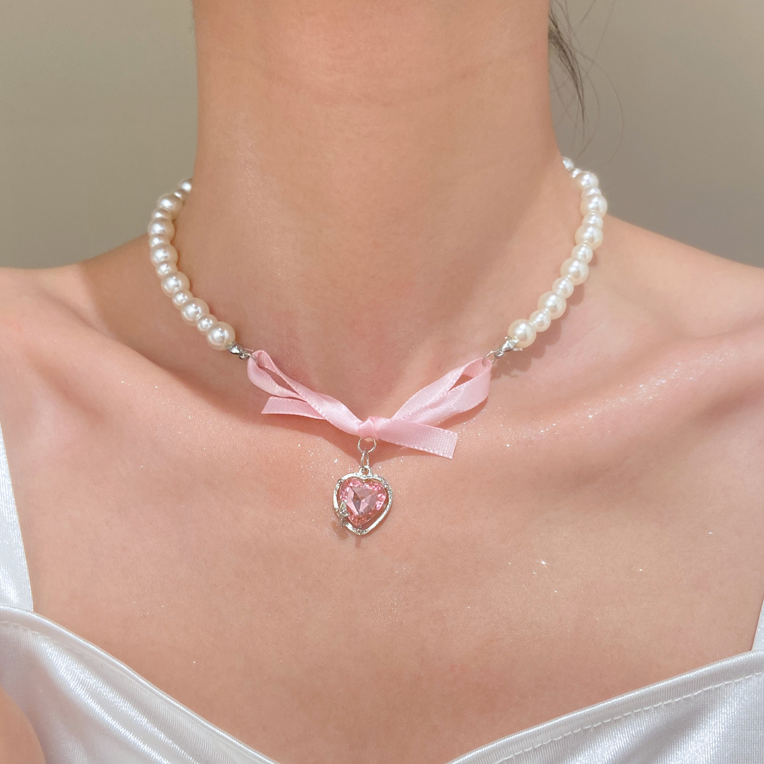 French Romantic Pink Bowknot H – Pearl Trim Chain recenzja i cena