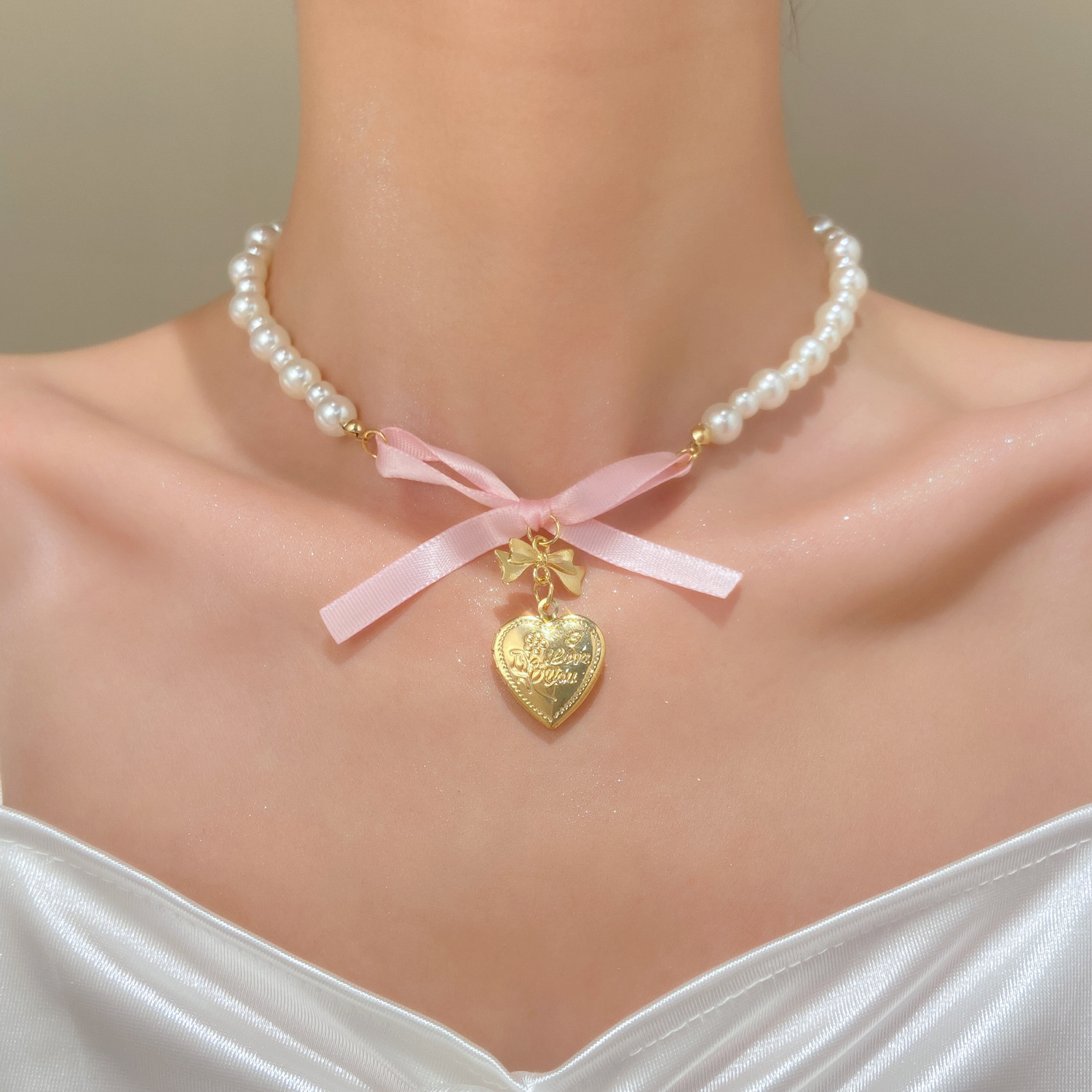 French Romantic Pink Bowknot H – Pearl Trim Chain recenzja i cena